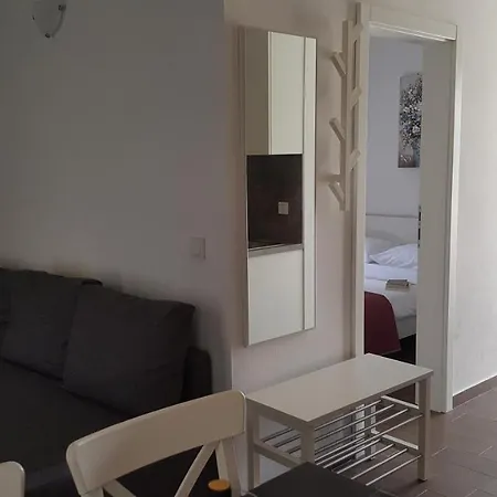 Artemis Apartamento Baška